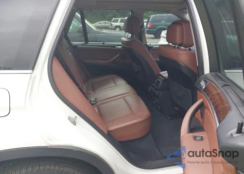 2013 BMW X5 xDrive35I/xDrive35I Premium/xDrive35I Sport Activity z USA, uszkodzony, nr VIN 5UXZV4C59D0E04669